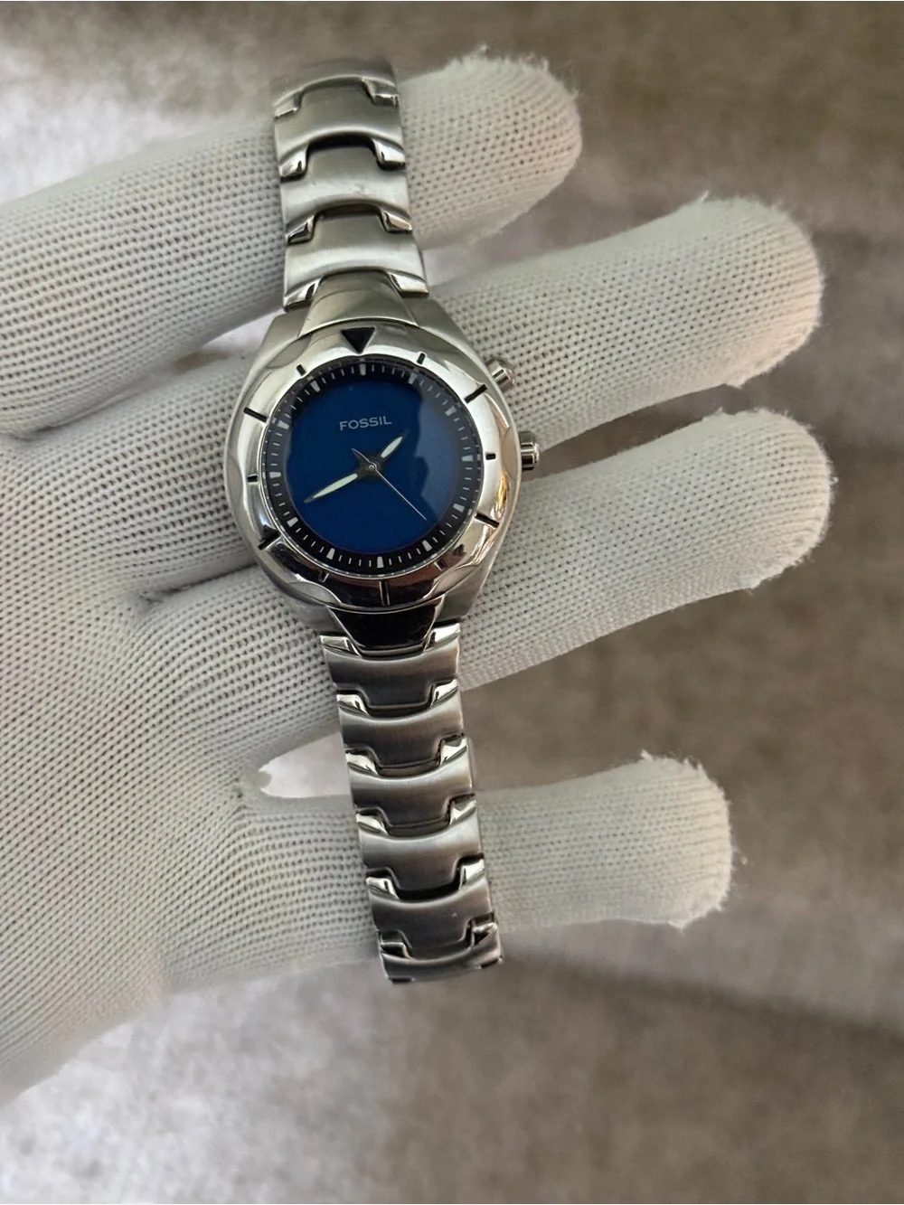 Fossil Womens  Stainless Steel Watch with Blue Dial to green dial change
